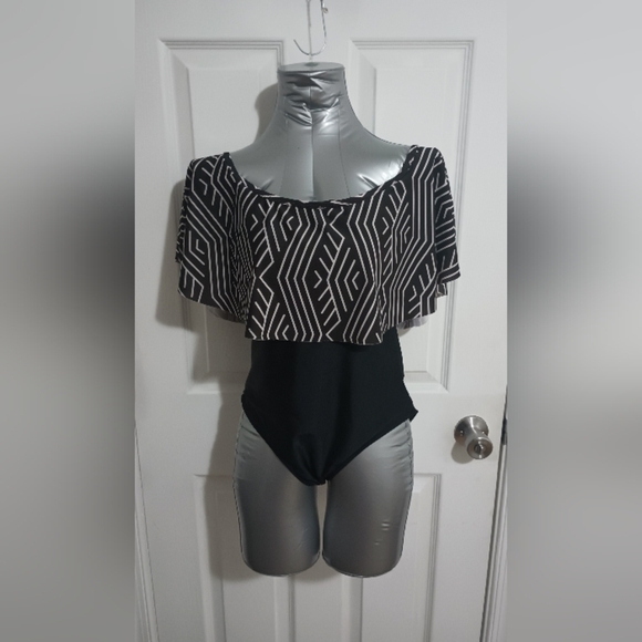 Other - Black and White Geometric Swimsuit